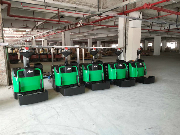 1.5噸的電動(dòng)搬運(yùn)車也會(huì)出現(xiàn)故障，這些你要知道！